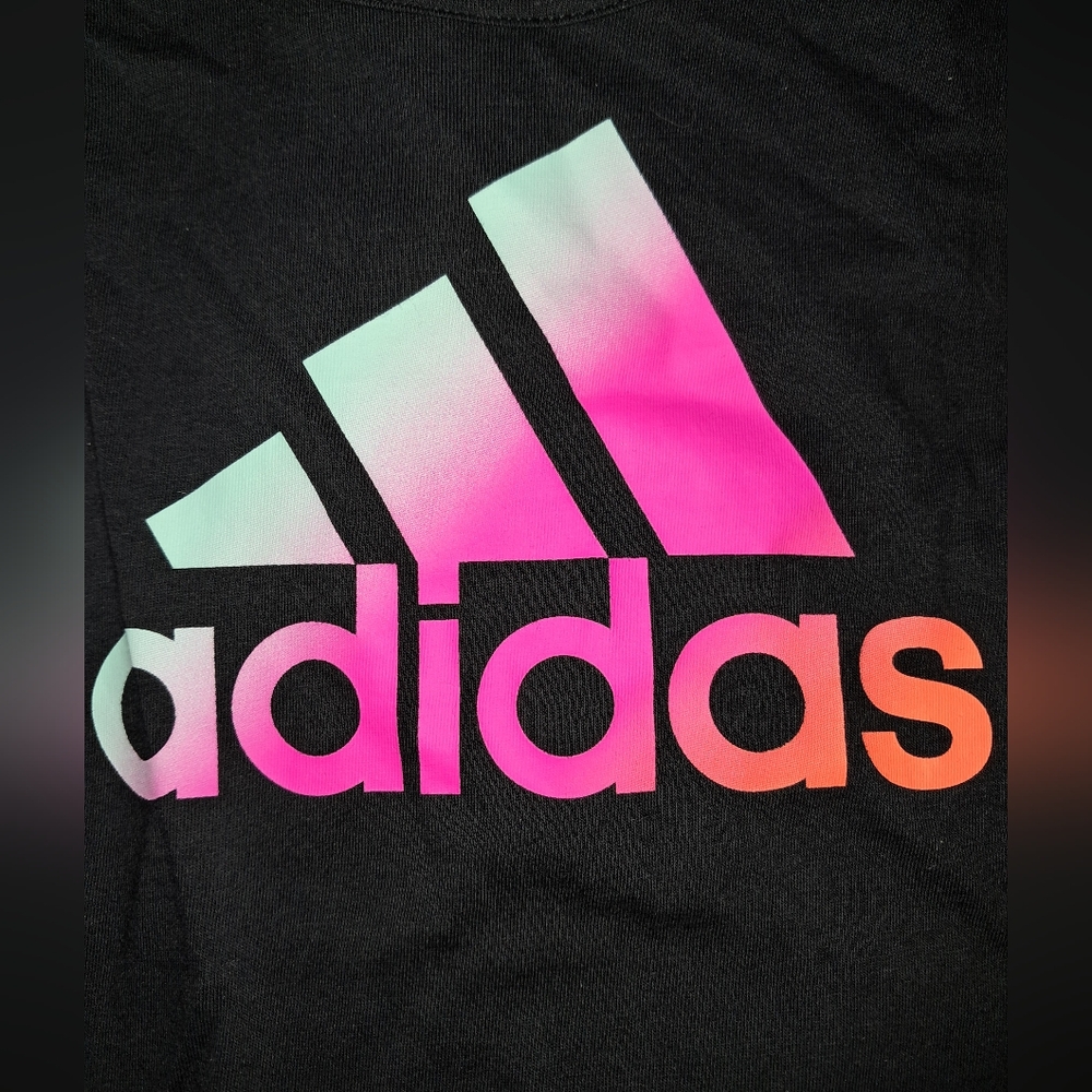 Adidas Short Sleeve Tshirt - Picture 2 of 3